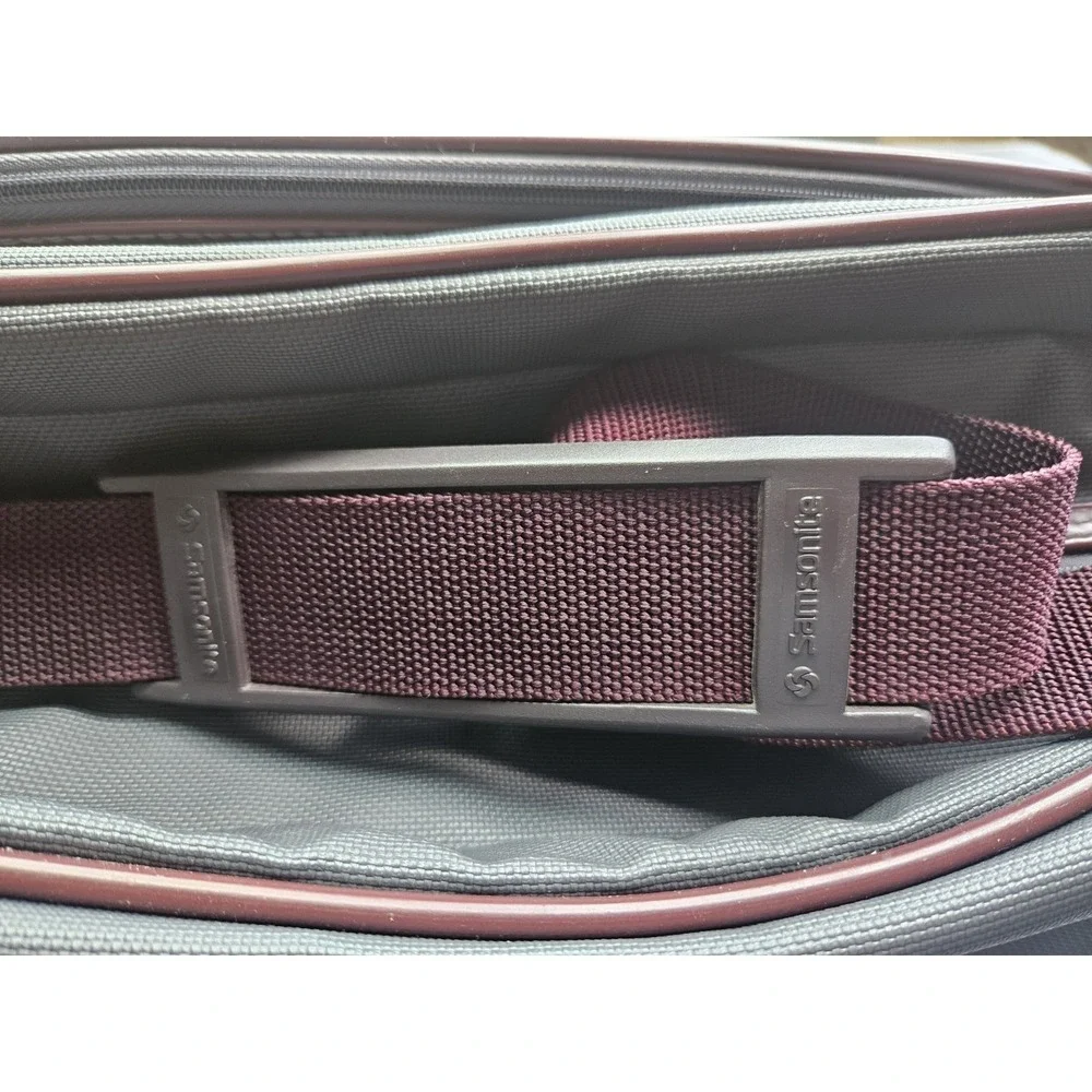Vintage Samsonite Series‎ 2100 Carry-On Travel Bag Gray Burgundy Shoulder Strap